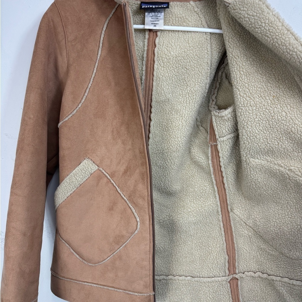 Patagonia Size XS Shearling Fleece Hooded Jacket Tan Faux Suede Jacket Sherpa - Picture 7 of 7